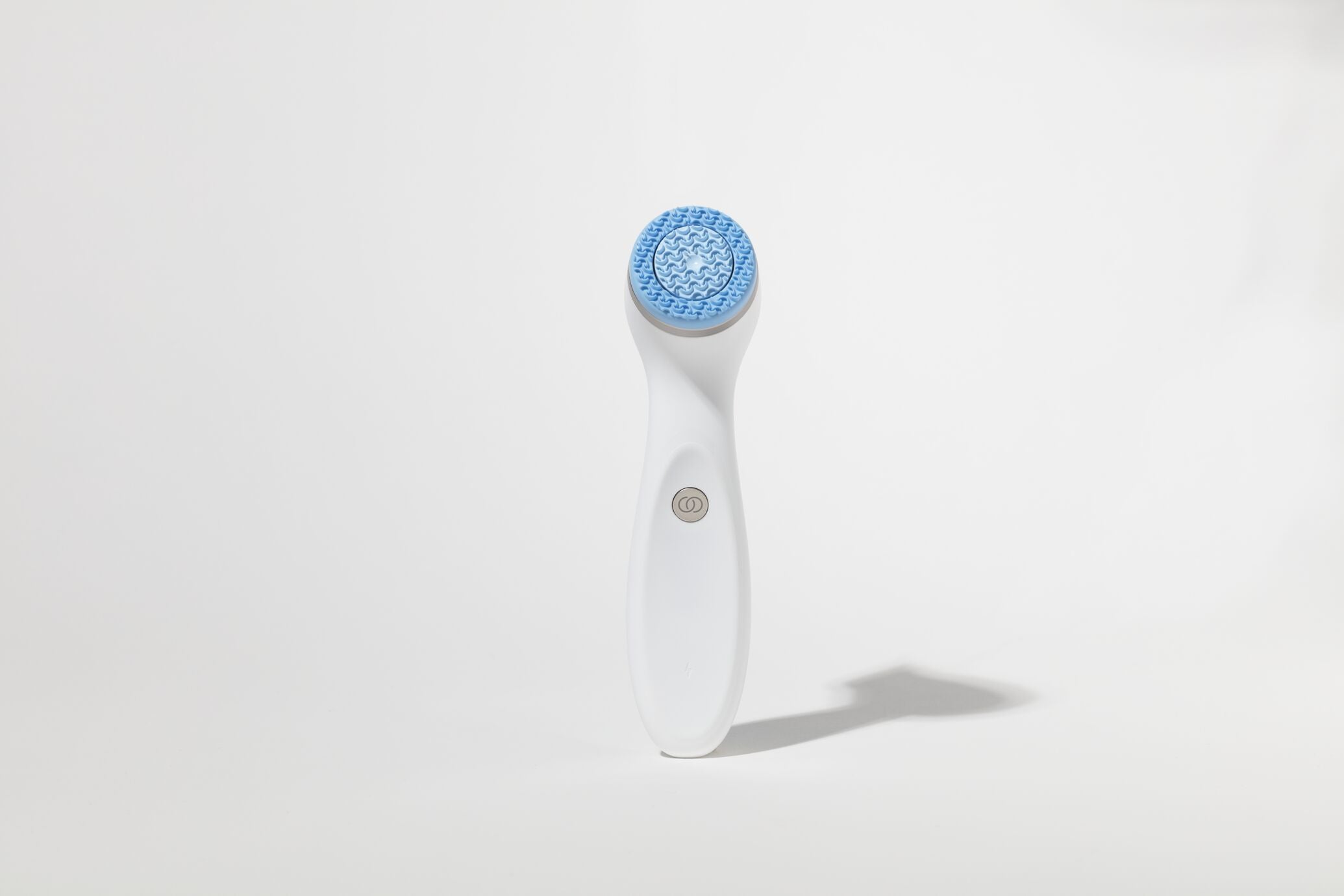 ageLOC LumiSpa iO Blue sonic cleansing device - view 3